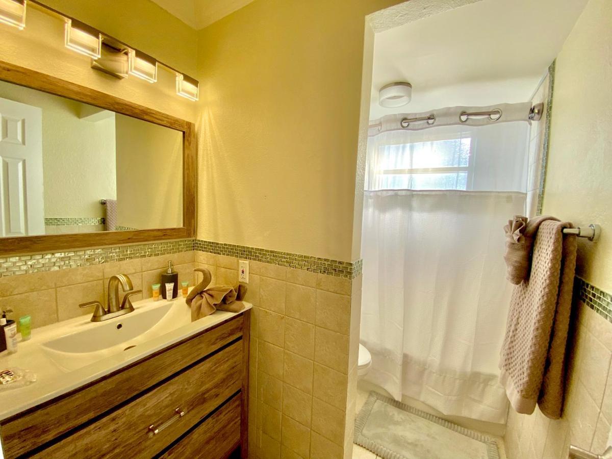 Deluxe Waterfront One Bedroom Apartment With Miami Skyline View, Free Parking 5 Mins Drive To מיאמי ביץ' מראה חיצוני תמונה